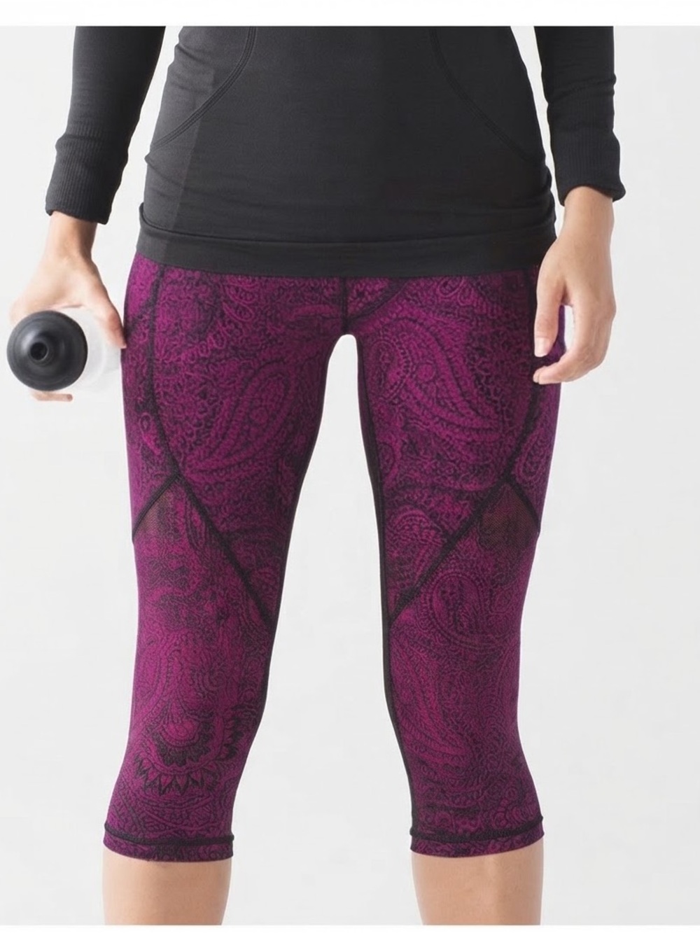 Lululemon Outrun 17" Crop Leggings Antique Paisley Deep Fuchsia Black Size 6